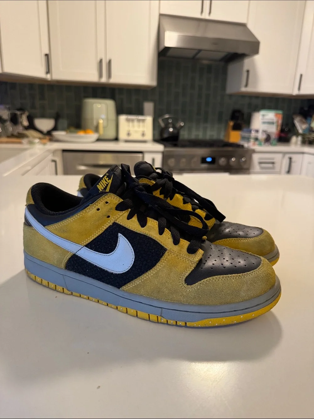 2008 Nike Dunk Low Varsity Maize